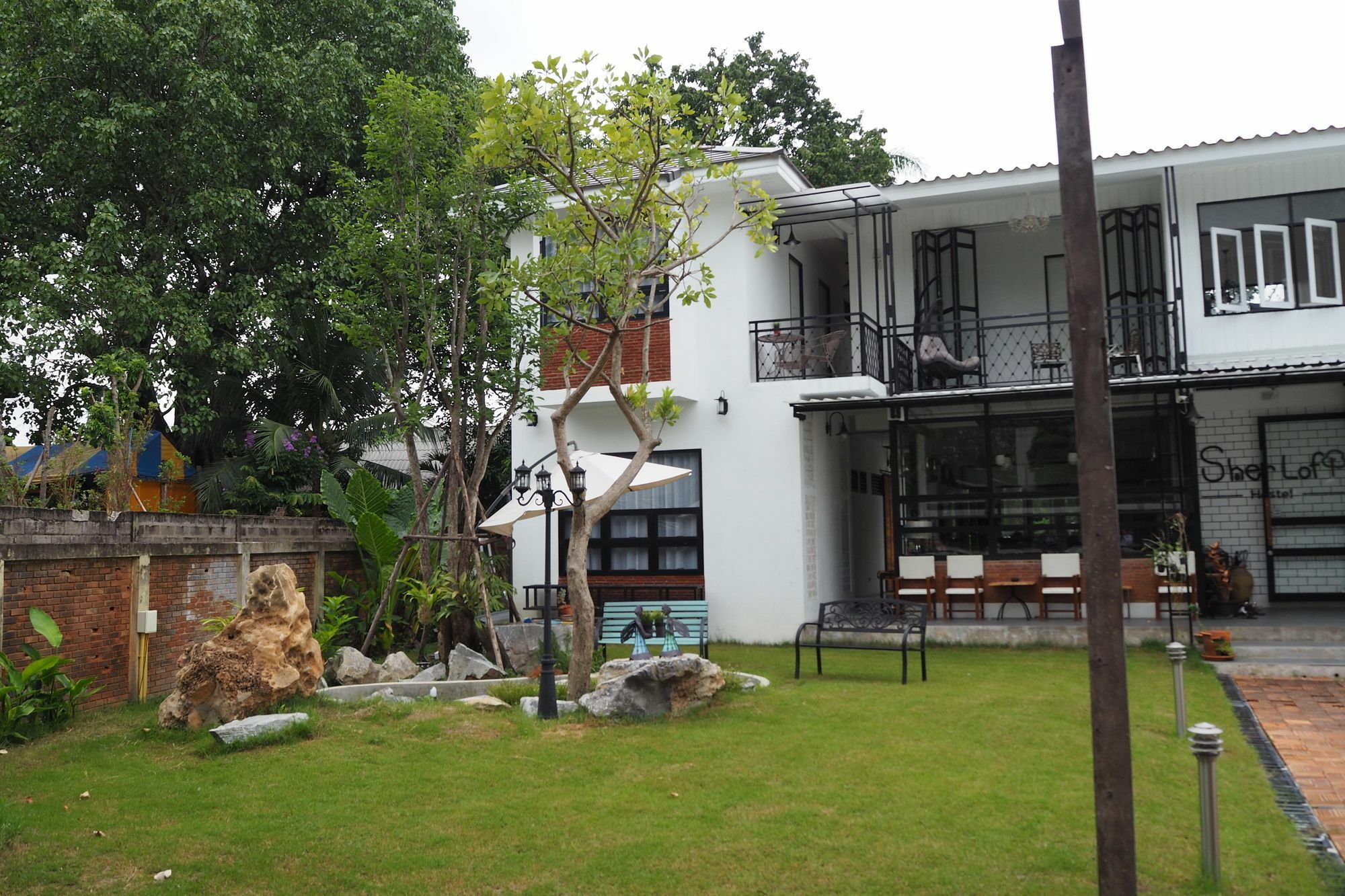 Sherloft Home & Hostel Csiangmaj Kültér fotó